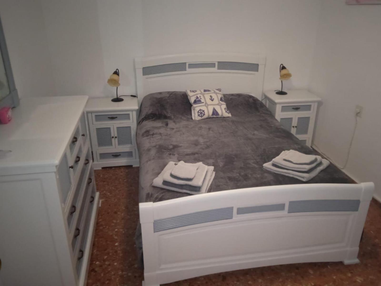 Edificio Gijon Newly Renovated Two-Bedroom Apartment بينايدورم المظهر الخارجي الصورة